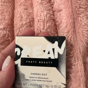 Fenty Beauty Cheeks Out Cream Blush NIB